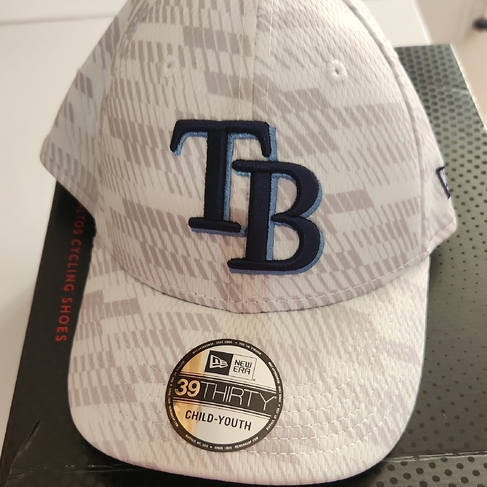 New Era Gray and White Unisex Cap with Navy Logo